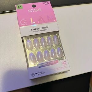 KISS Glam Chrome Embellished Nails